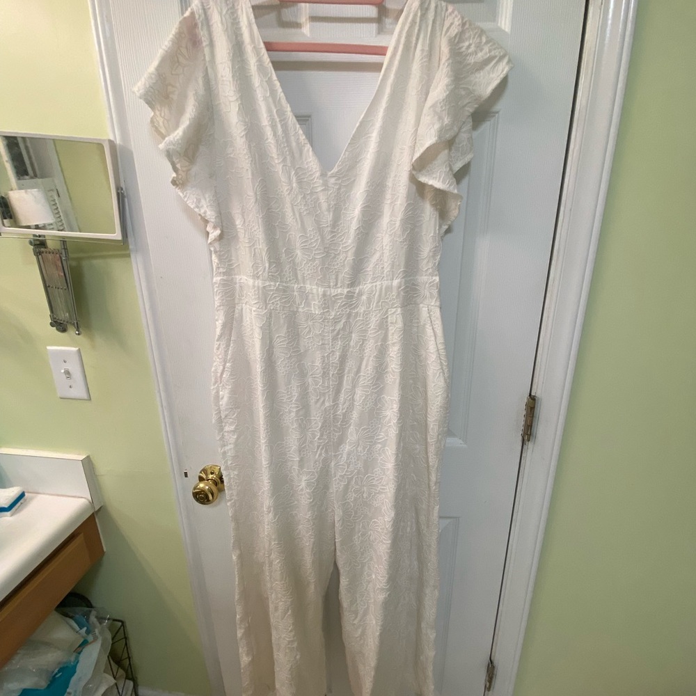 Vineyard vines white jumpsuit 16